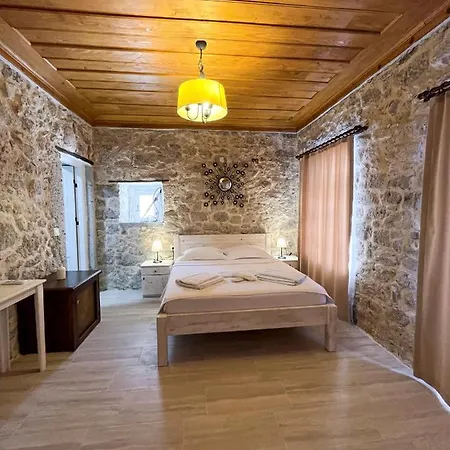 Merlara Hotel