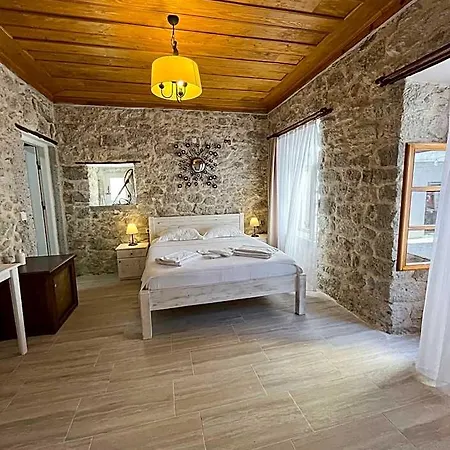 Merlara Alacati