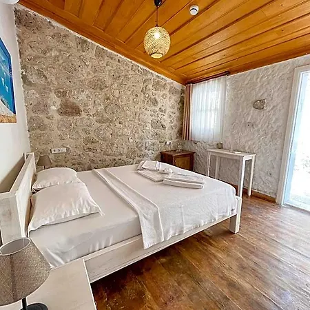 Merlara Hotel